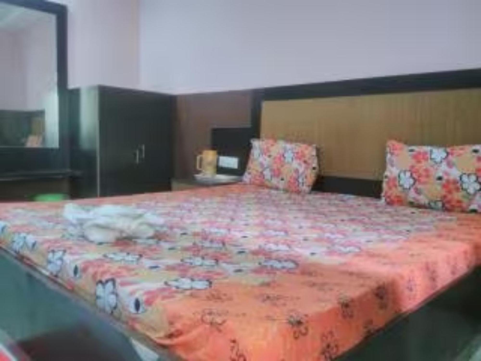 Hotel Samrat Palace Near Puri Sea Beach Best Choice Of Travellers By Morservices Exterior foto
